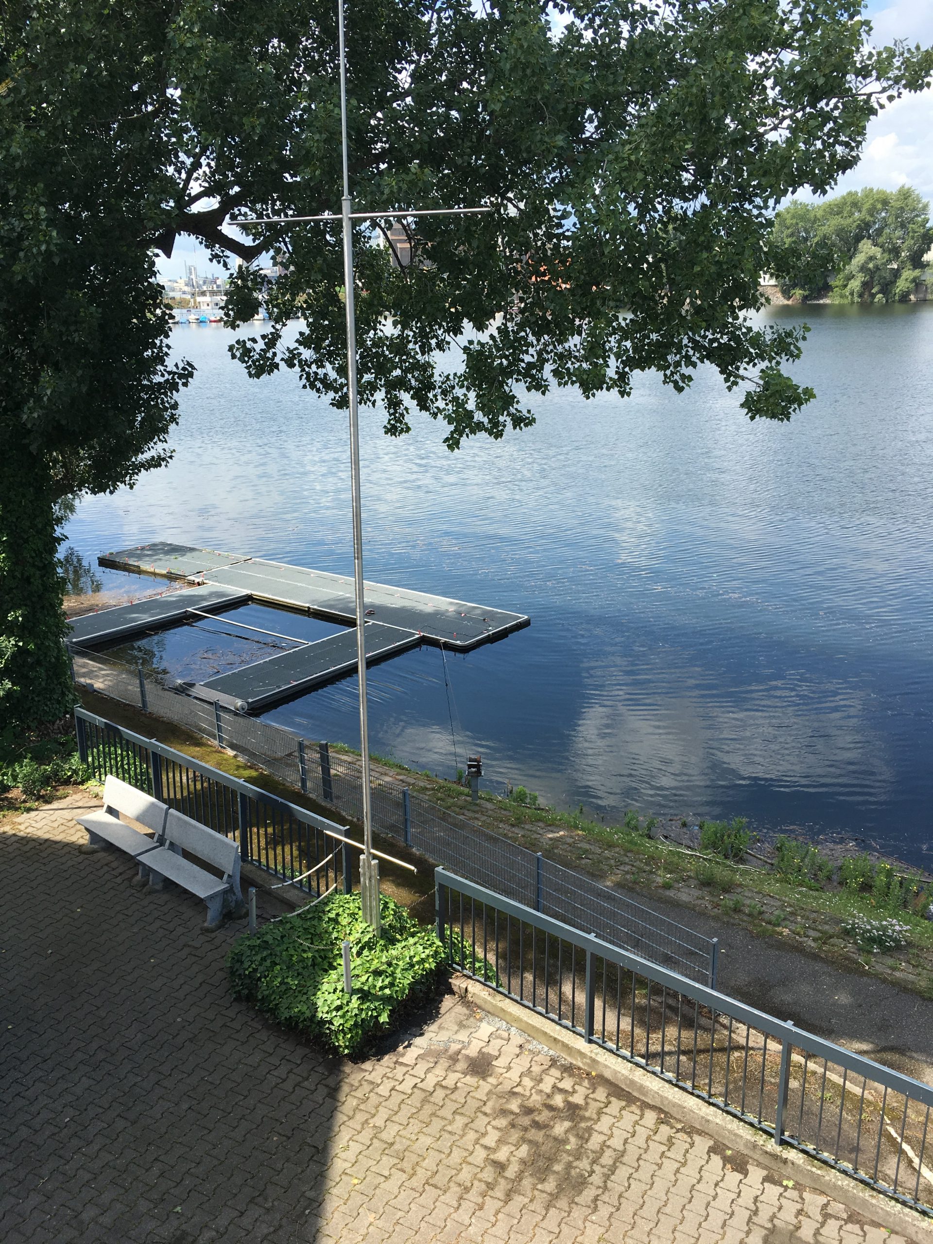 Mehr über den Artikel erfahren PUTZTAG IM BOOTSHAUS