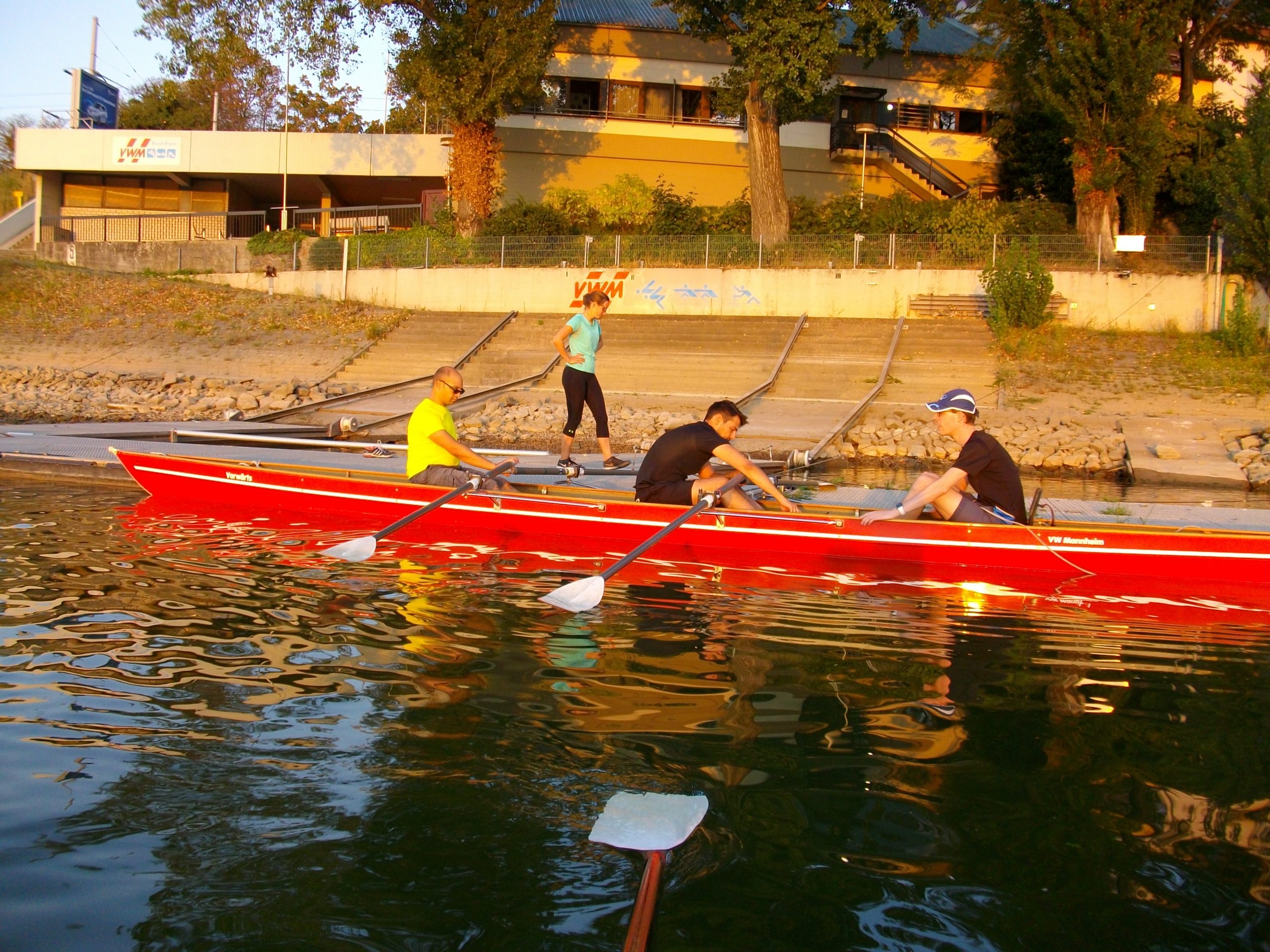 Mehr über den Artikel erfahren Schnupperkurs – Rudern lernen