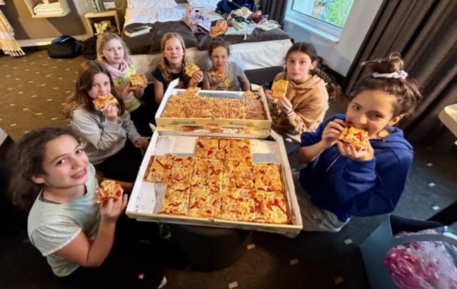 Mehr über den Artikel erfahren Baden-Württembergische Synchronschwimm-Meisterschaften 20.4. – 21.4.2024