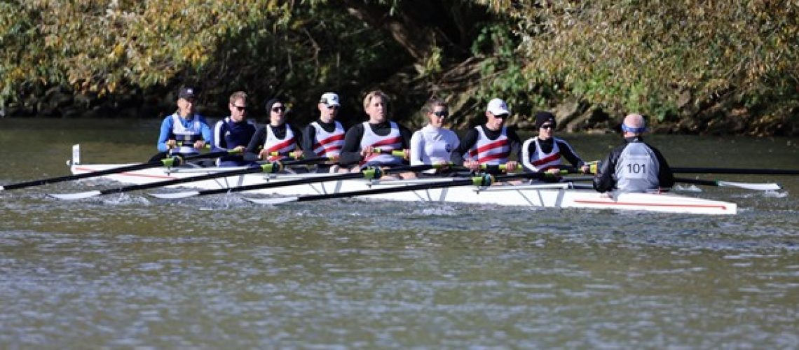 Der Mix-Achter auf Siegesfahrt